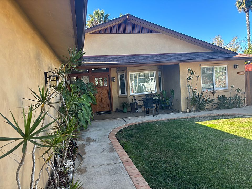 Front entrance to side