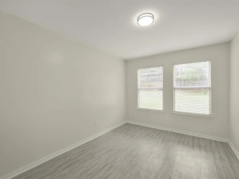 839 Autumn Point Ln — Photo 21