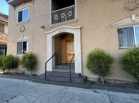 4069-4083 S. Broadway