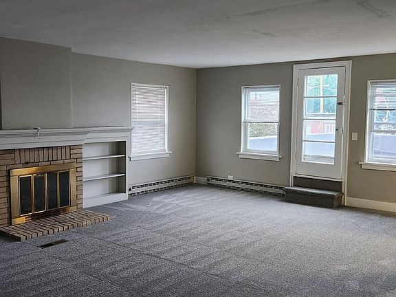 4th image of 102 S Illini St #B
