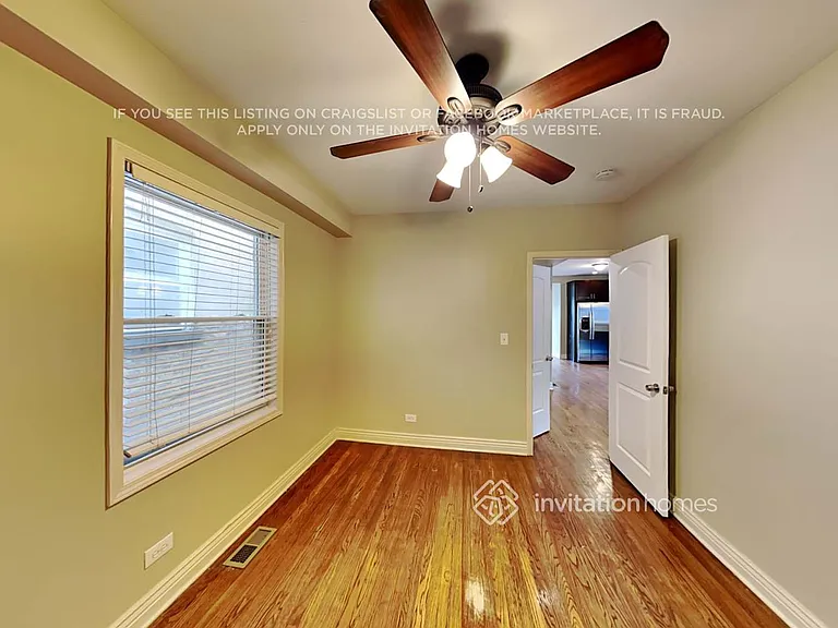 1939 N Sayre Ave — Photo 17