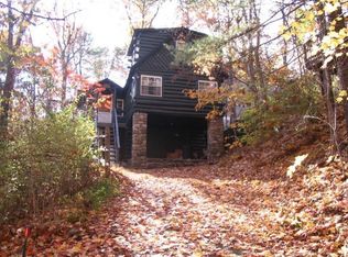 35 Dogwood Ln, West Milford, NJ 07421