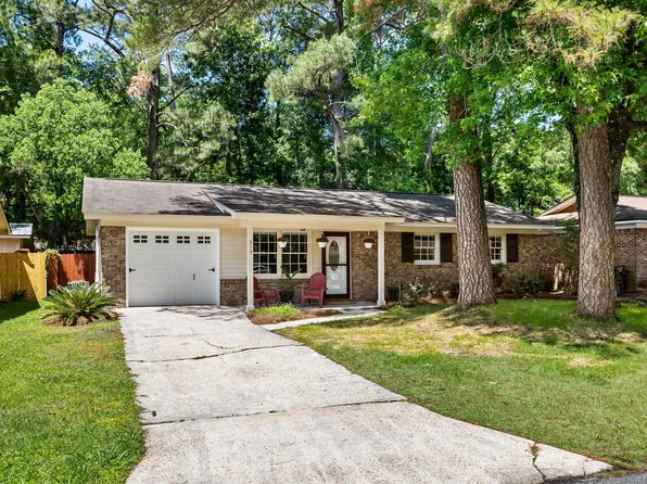 315 Elliott Dr, Ladson, SC 29456