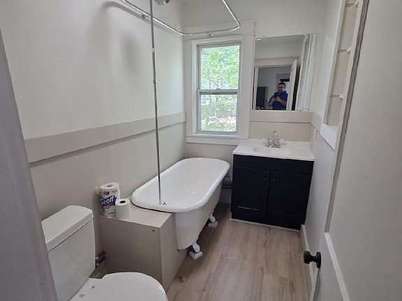 3rd image of 22 Railroad Ave #4