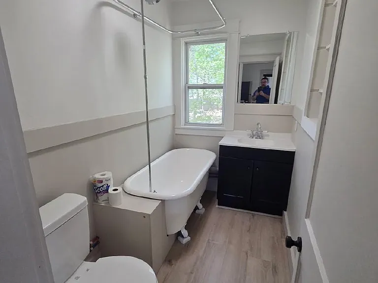 22 Railroad Ave #4 — Photo 3