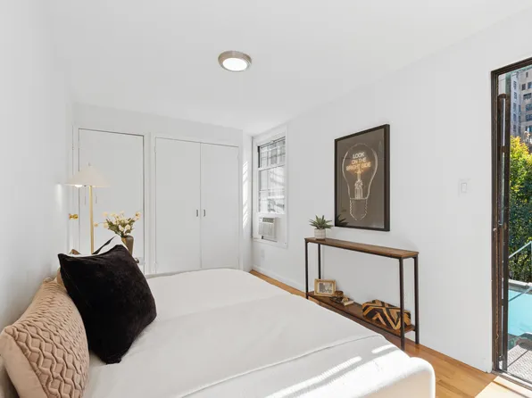 24 West 83rd Street image 7 of 11