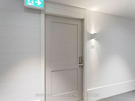 5th image of 10 Gibbs Rd #806