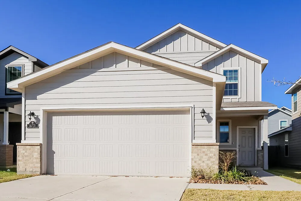 4 bed, 3.0 bath, 2178 sqft, $2,275 — Photo 1