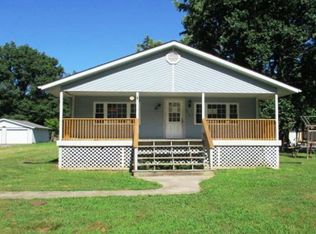 2212 N 13th St, Herrin, IL 62948