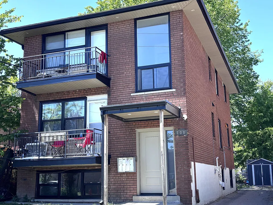100 Portland St