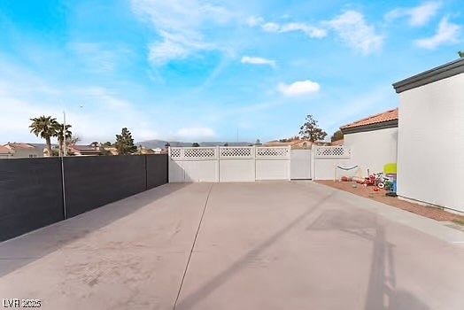 3rd image of 2258 Ray Kanel Dr