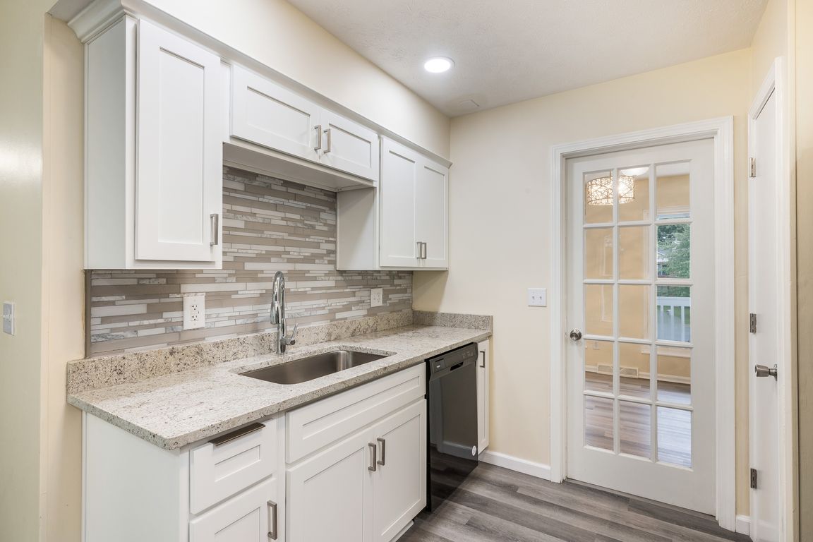 next background image