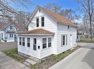 12 11th St NW, Faribault, MN 55021