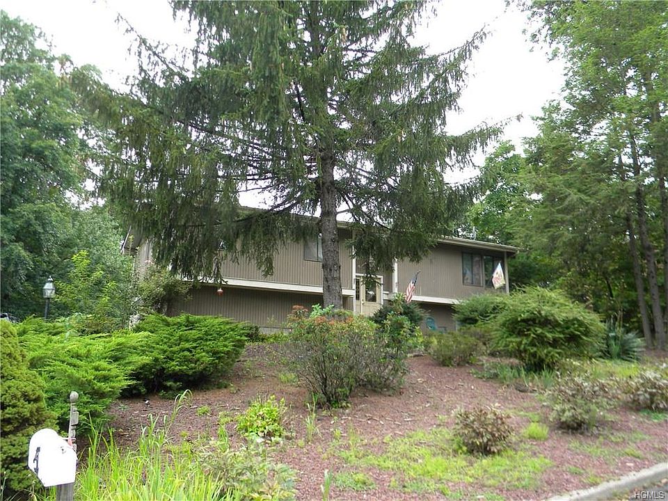 1st image of 30 Hoover Ln