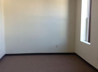 554 Washington St APT J, Whitman, MA 02382