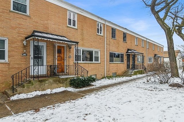 1st image of 1749 W Leland Ave #H