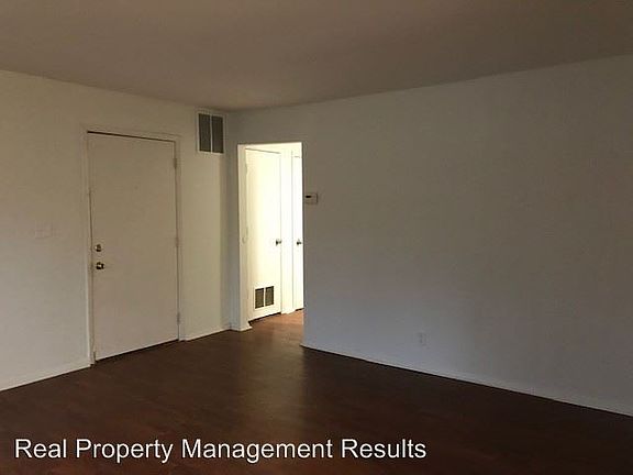 3rd image of 613 Village Ln APT 18