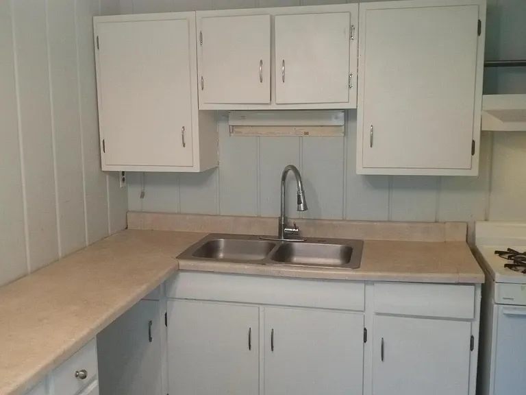 20113 Huron River Dr — Photo 12
