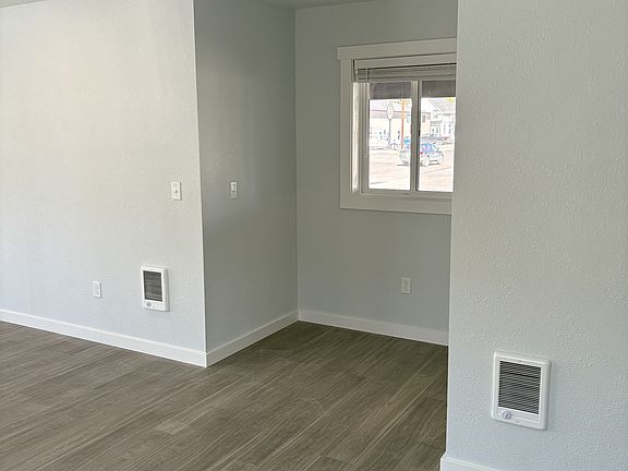 5th image of 421 E Glendale St #1