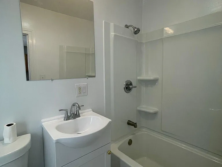 92 Myrtle St #1 — Photo 16