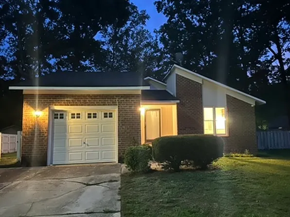 750 Glen Reilly Dr, Fayetteville, NC 28314