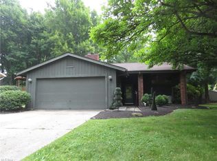 9101 Bluejay Ln, Mentor, OH 44060