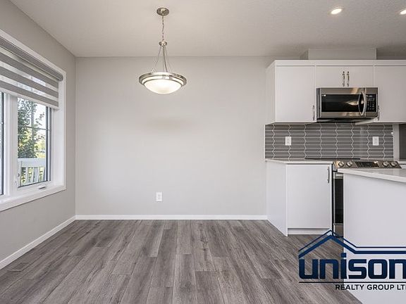 4th image of 218 Windbury Ln SW
