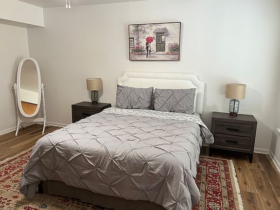 Bedroom with Ensuite bath