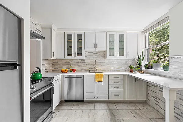 Sold by Corcoran | media 3