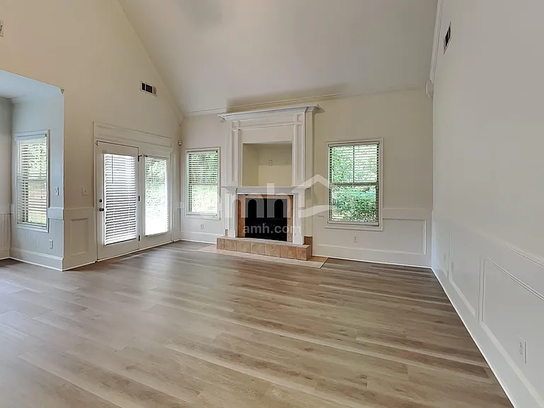 308 Meeting St — Photo 5