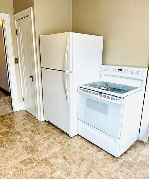 424 Oneida St #B-1 — Photo 5