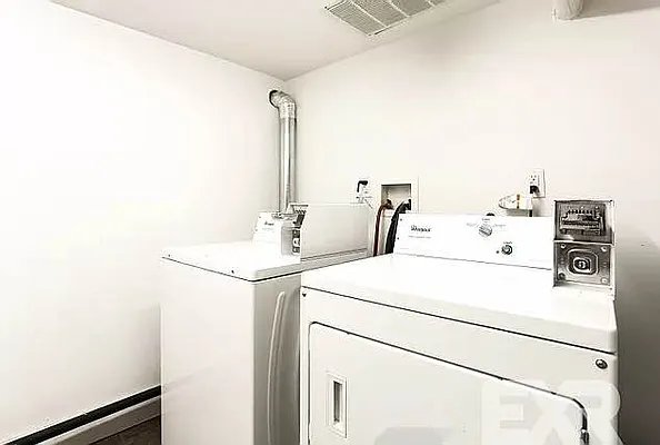 Rented by EXR | media 12