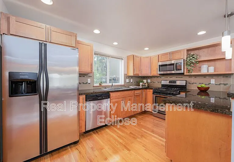 1145 N 91st St #A — Photo 27