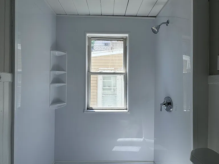 30 Custer St #1 — Photo 9