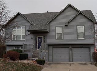 21447 W 120th St, Olathe, KS 66061