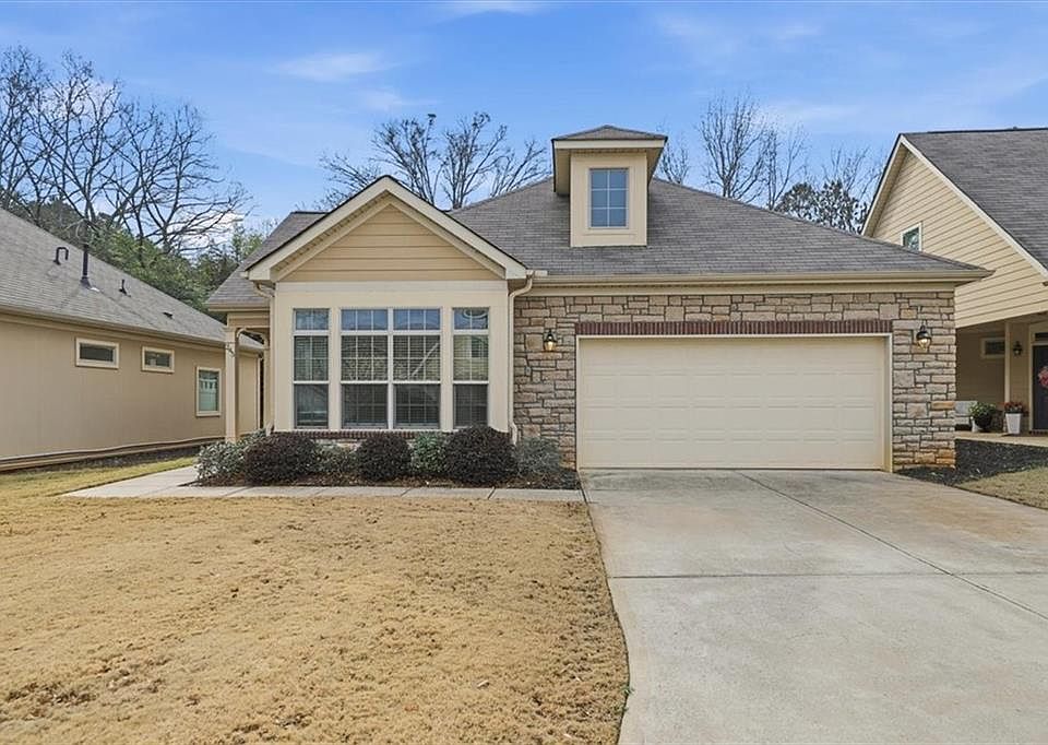 1st image of 245 Fenwick Cir