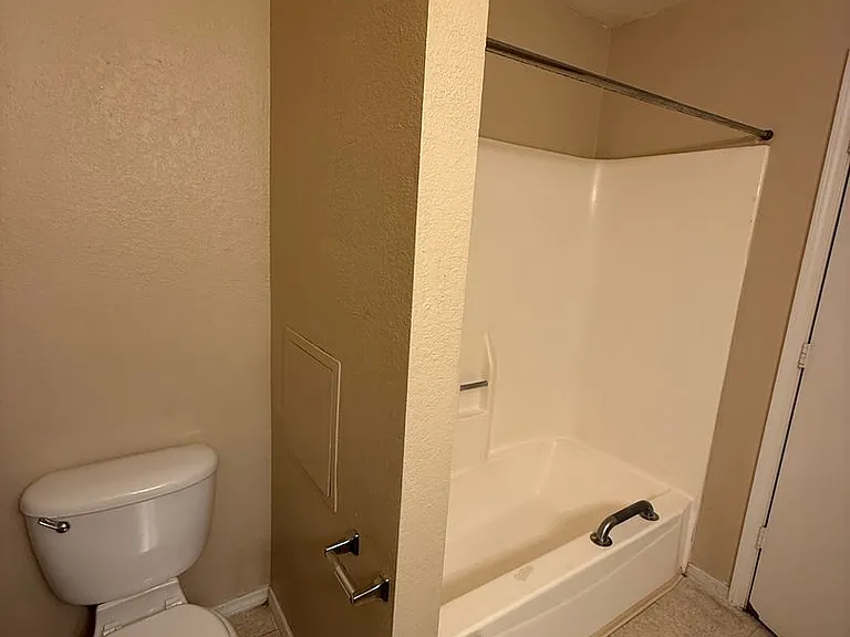 Echols 1500 - Sedona Apartments — Photo 57