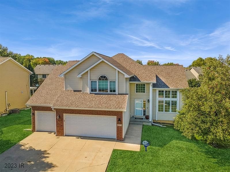 2572 NW 159th St, Clive, IA 50325 MLS 682868 Zillow