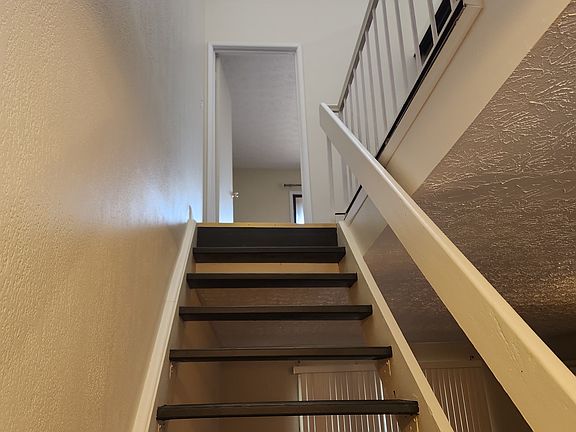 3rd image of 3650 Walnut Creek Dr