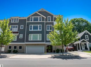 825 7th St #208, Traverse City, MI 49684