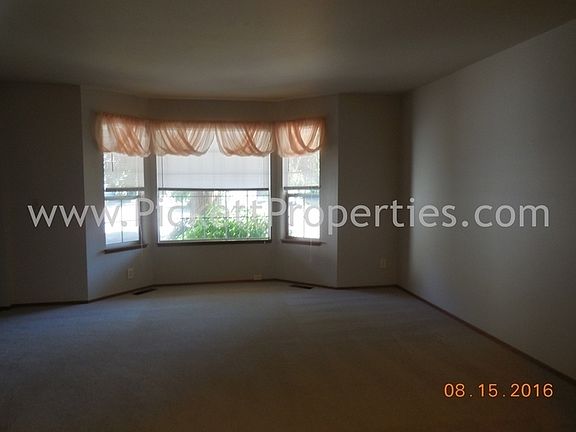 4th image of 10813 Orchid Pl NW