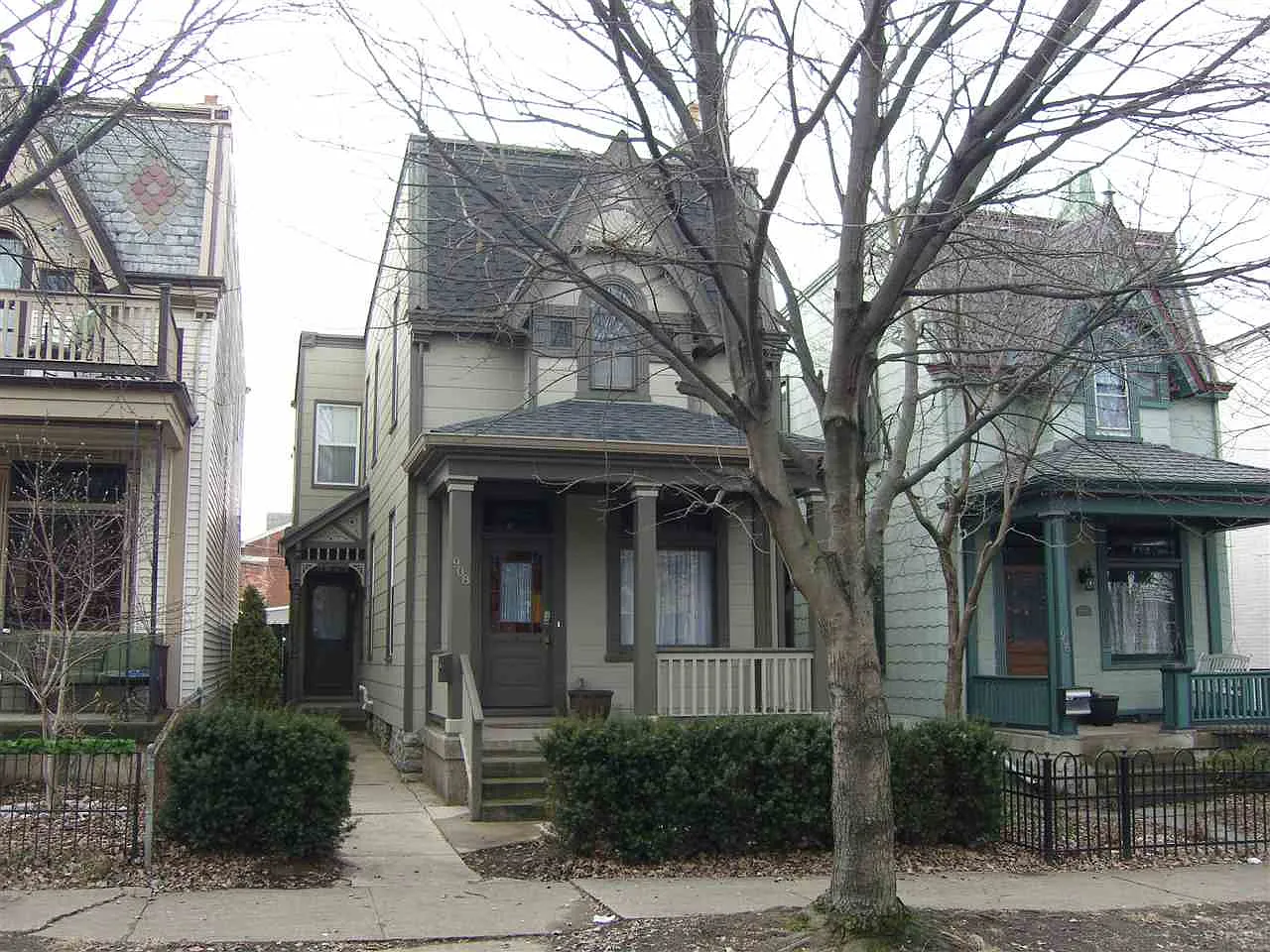 908 Park Ave photo 1