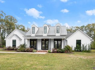 30900 W Knight Dr, Denham Springs, LA 70726