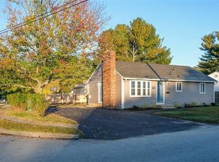 307 George Arden Ave, Warwick, RI 02886