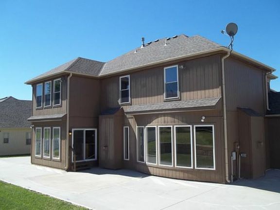 2nd image of 2130 NE Sparta Dr