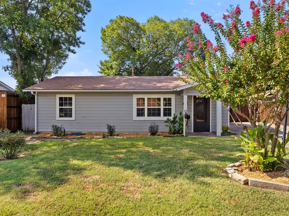 452 Richland St, Lewisville, TX 75057