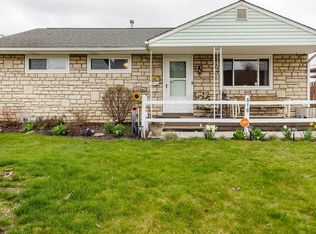 818 Stephen Dr W, Columbus, OH
