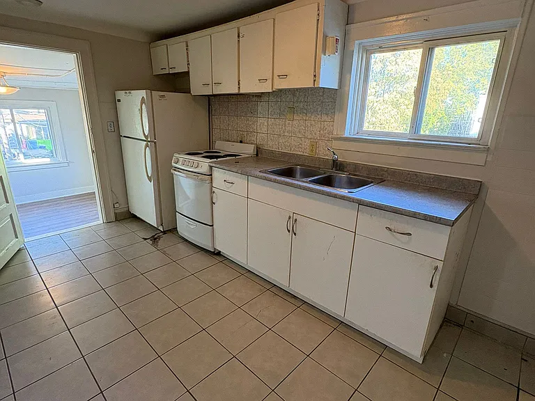 703 Moy Ave #2 — Photo 5