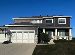 912 Wood Lily Rd, Solon, IA 52333