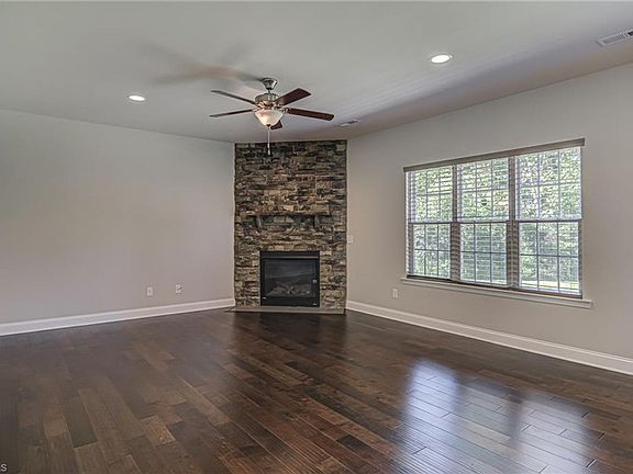 5th image of 2029 Perrin Ct